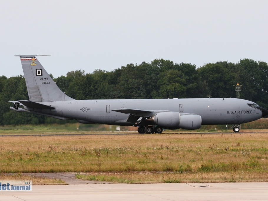 23562 KC-135R 351st ARS