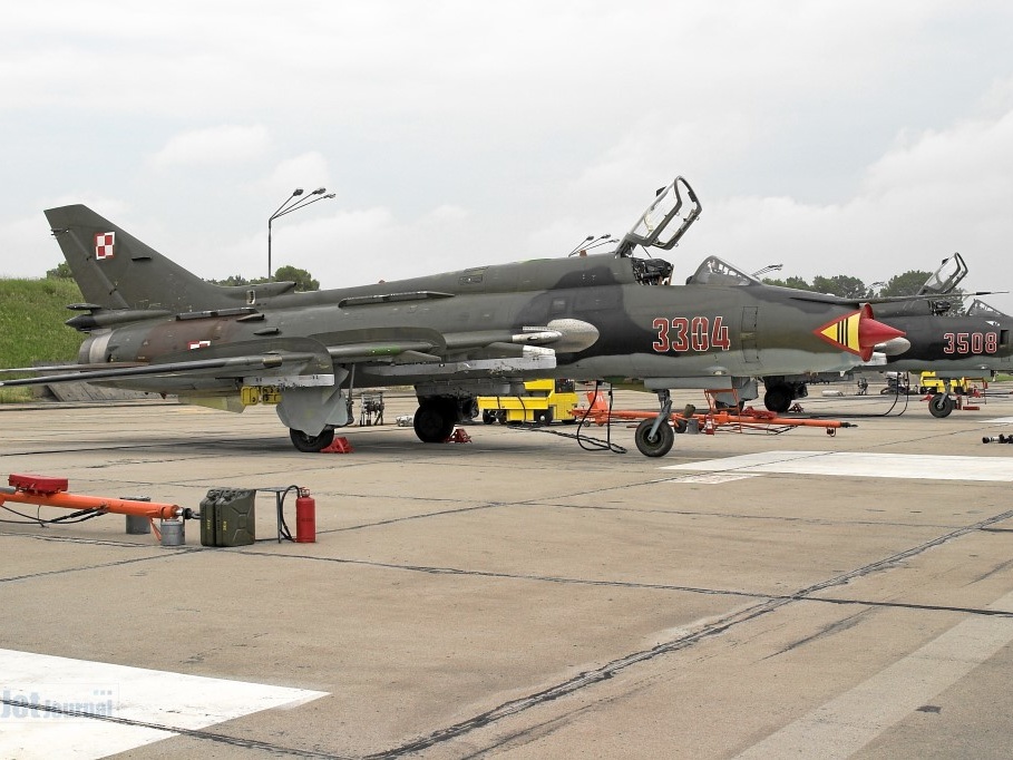 3304 Su-22M-4 8elt (4238 návštěv) 3304 Su-22M-4 8elt