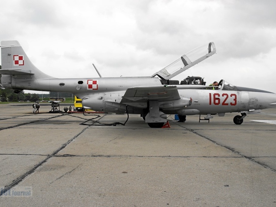 1623 PZL TS-11bisDF Iskra 40elt (3537 Besuche) 1623 PZL TS-11bisDF Iskra 40elt