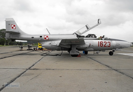 1623 PZL TS-11bisDF Iskra 40elt