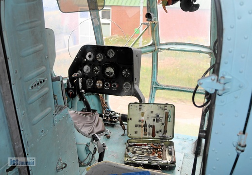 Mi-8 Cockpit