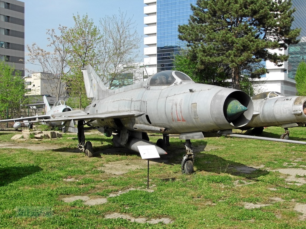 711 MiG-21F-13 (2869 visites) 711 MiG-21F-13