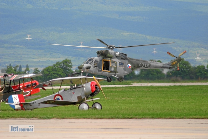 0713_w-3a_sokol_242vrlt_slovak_af_pic2_16_20090430_1807106403.jpg