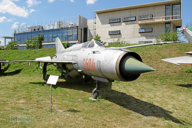 6504_mig-21mf_20150111_1211860115.jpg