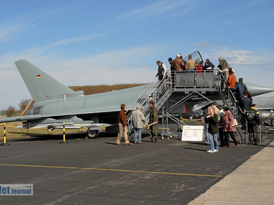 30+00 Eurofighter Mock up Pic1 (2938 návštěv) 30+00 Eurofighter Mock up Pic1