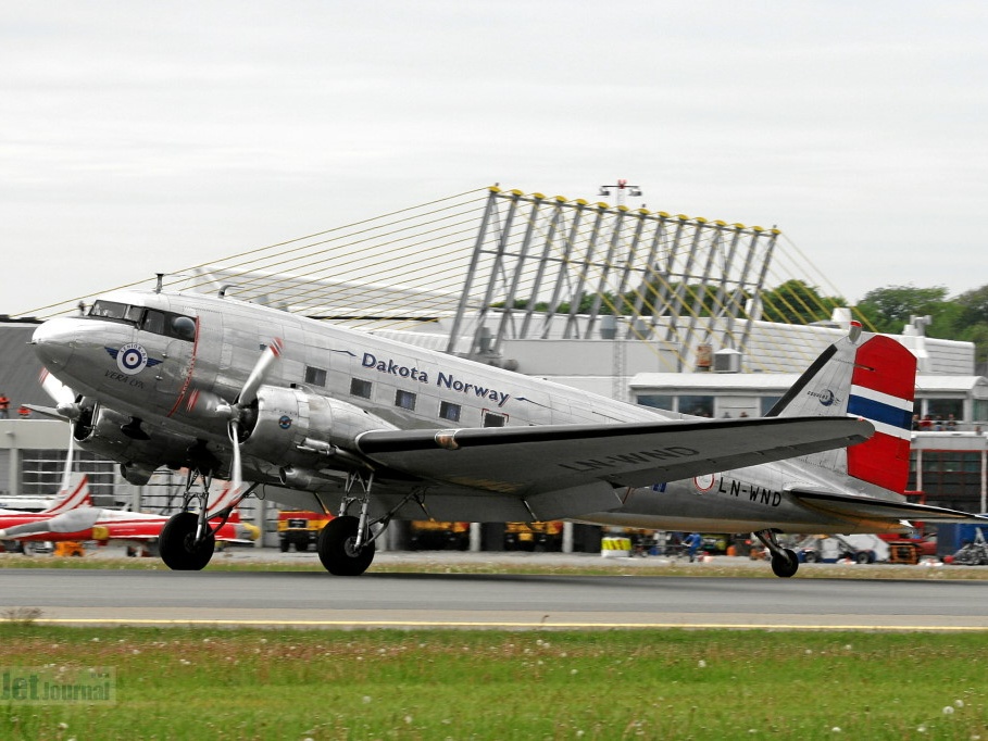 LN-WND Douglas DC-3 (2387 відвідувань) LN-WND Douglas DC-3