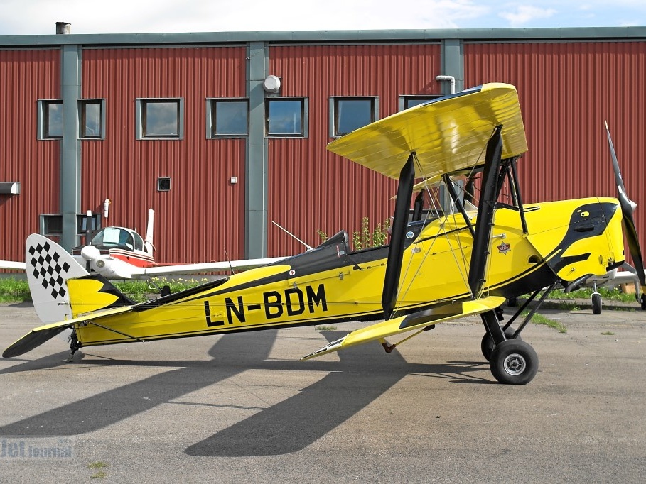 LN-BDM DH-82A Tiger Moth (1409 Besuche) LN-BDM DH-82A Tiger Moth