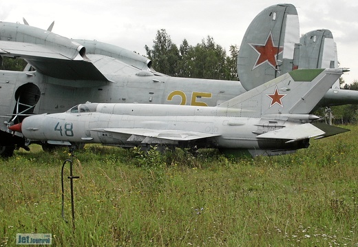 MiG-21bis, 48 blau
