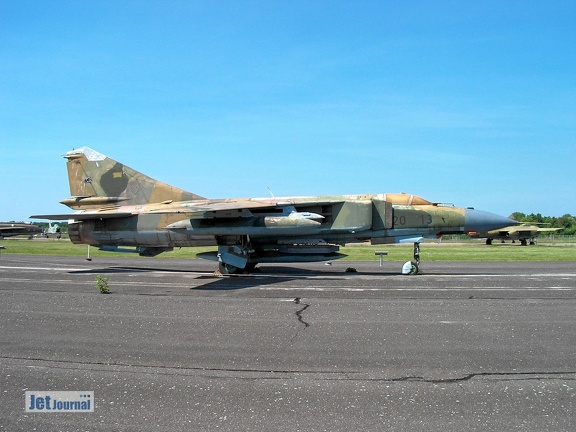 333 MiG-23ML Flogger (4391 visites) 333 MiG-23ML Flogger