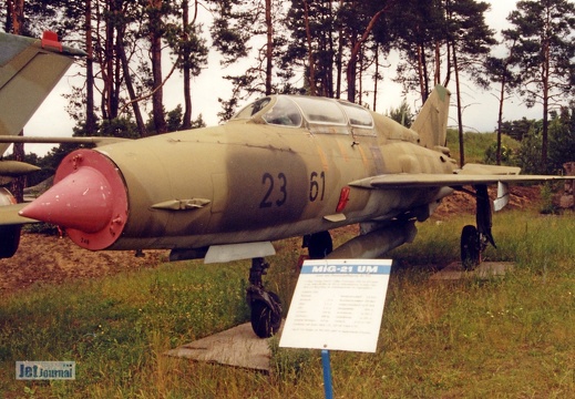 MiG-21UM, ex. 233 NVA