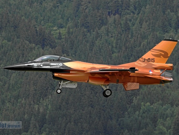 J-015 F-16AM RNLAF (1968 visitas) J-015 F-16AM RNLAF