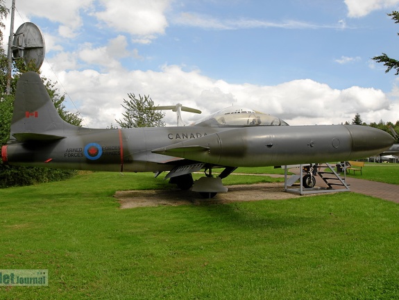 393 T-33A ex 95+17 Pic2