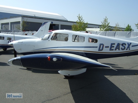 D-EASX Piper PA-28 Archer III (3095 Besuche) Aero 2007 in Friedrichshafen D-EASX Piper PA-28 Archer III