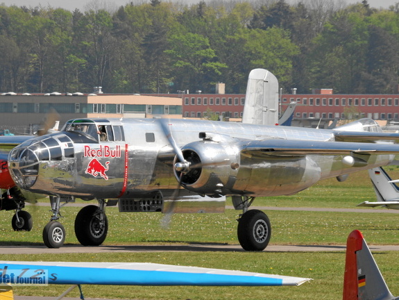 N6123C North American B-25J Mitchell The Flying Bulls Pic3 (3022 visingar) N6123C North American B-25J Mitchell The Flying Bulls Pic3