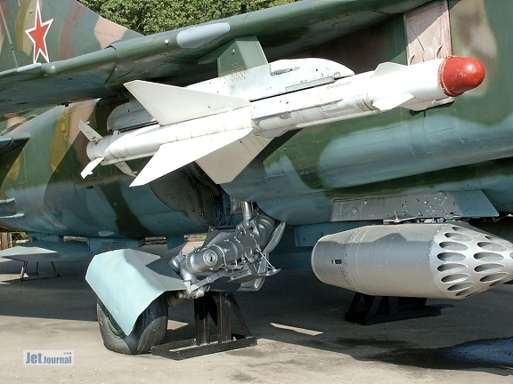 MiG-23ML Hauptfahrwerk und Bewaffnung (3415 visits) MiG-23ML Hauptfahrwerk und Bewaffnung