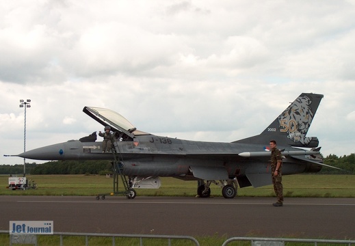 J-138 F-16AM 315sqn RNLAF Pic1