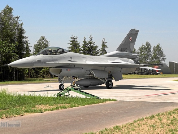 4045 F-16C-52CF