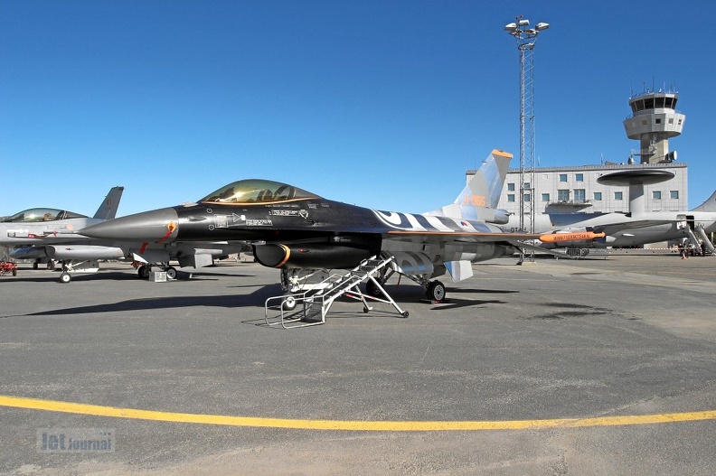 j-055_f-16am_313sqn_rnlaf_20170219_1019334888.jpg