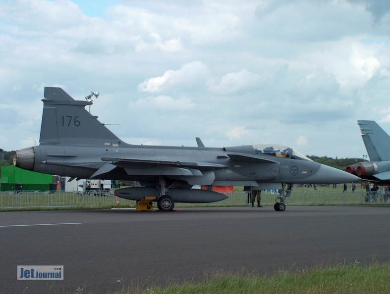 39176_jas39a_f17_flygvapnet_21_20090502_1903447287.jpg