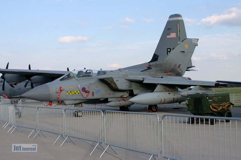 tornado-za395-ila2012-10c_20130608_1142163480.jpg