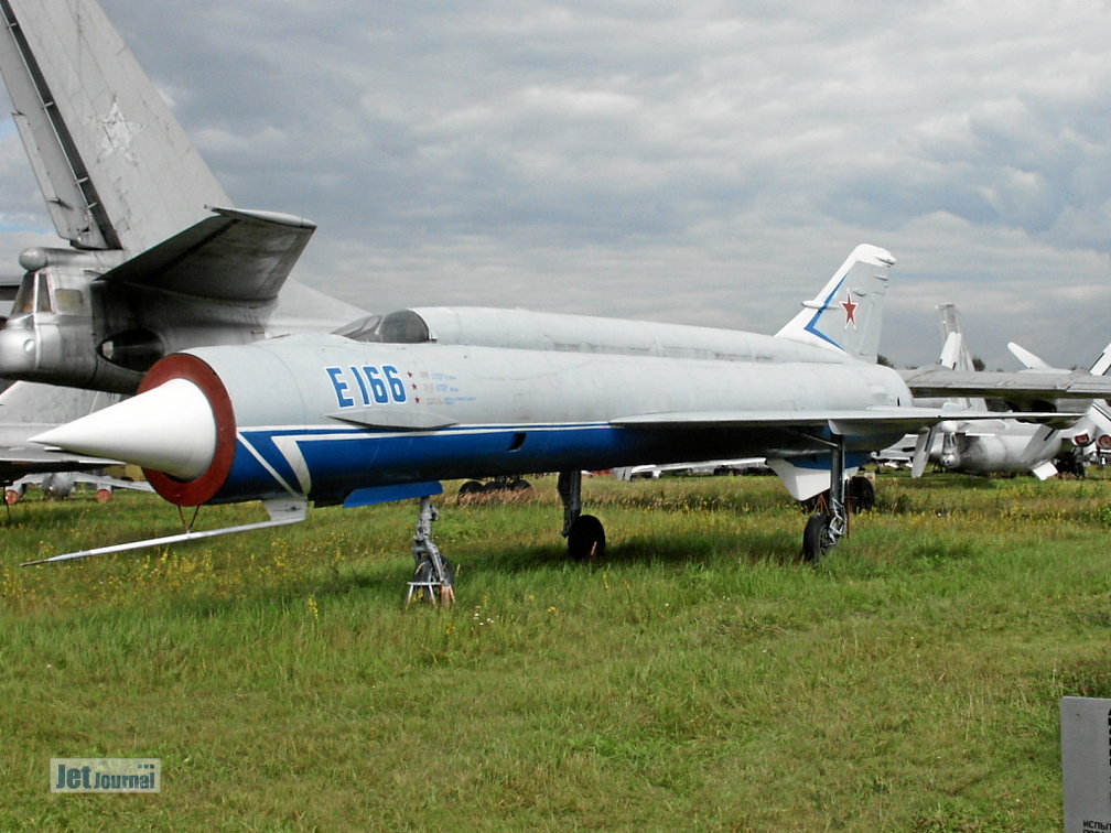 MiG Je-152M, E-166 (3232 Besuche) Versuchs- und Rekordflugzeug, Monino 2003 MiG Je-152M, E-166
