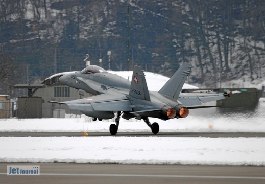 J-5026 F-18C Hornet