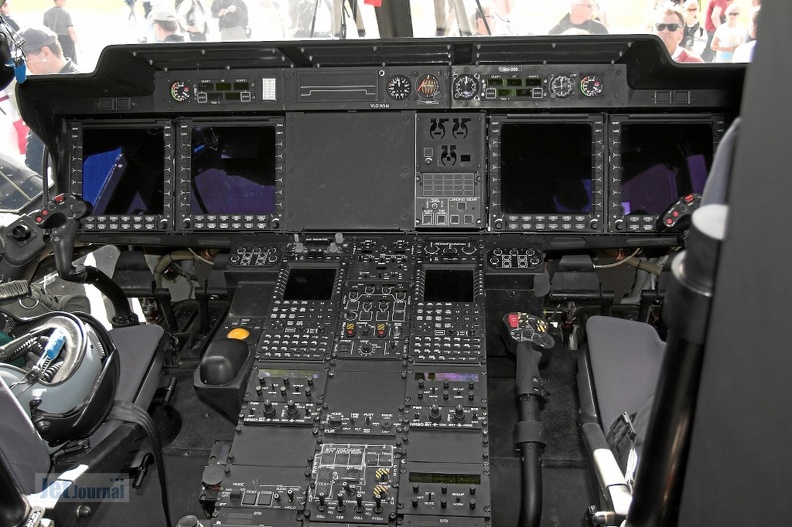 nh-206_nh90-tth_cockpit_20100422_1982864349.jpg