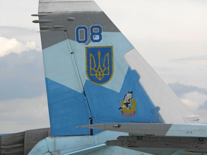08 blue 36911013605 Su-27 right tail (3105 Besuche) 08 blue 36911013605 Su-27 right tail