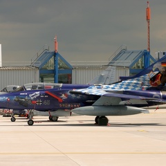 46+45, PA-200 Tornado ECR, Deutsche Luftwaffe (3750 visitas) ehemals JBG-32 Lechfeld, Sonderbemalung "Good Bye Lechfeld 2013" 46+45, PA-200 Tornado ECR, Deutsche Luftwaffe