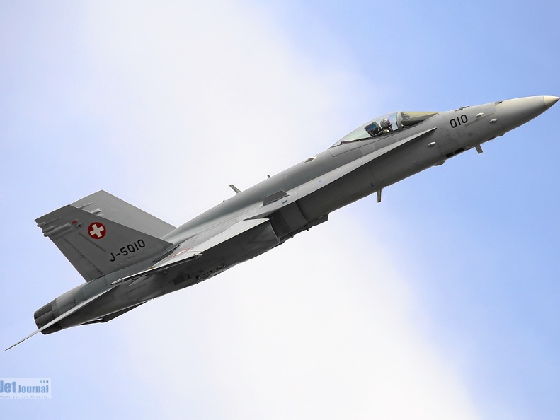 J-5010, F/A-18C, Swiss Air Force