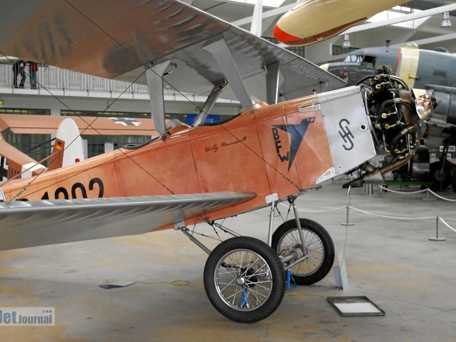 D-EOSM D-1202Udet Flamingo Pic3 (2591 visits) D-EOSM D-1202Udet Flamingo Pic3