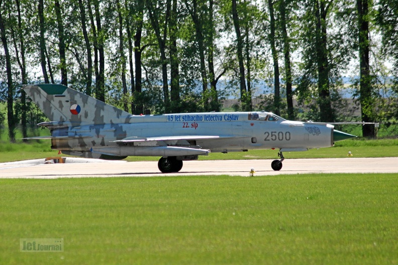 2500_mig-21mfn_211tl_czaf_20131222_1919552531.jpg