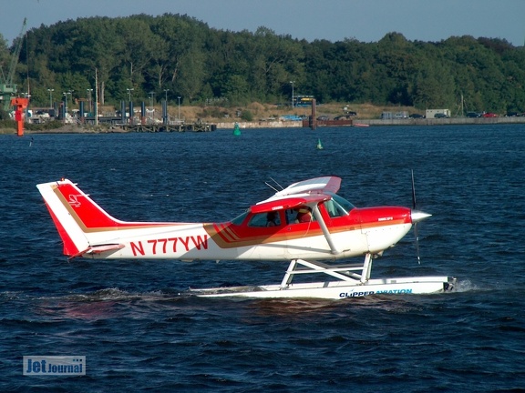 N777YW Cessna R172K Hawk XP II Pic7 (2580 Besuche) N777YW Cessna R172K Hawk XP II Pic7