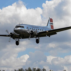 LN-WND Douglas C-53D Skytrooper