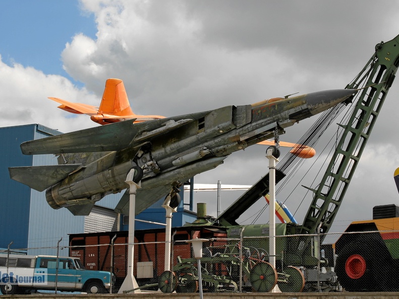 20+27 MiG-23 ML Flogger-G ex LSK 550 (3481 visitas) 20+27 MiG-23 ML Flogger-G ex LSK 550