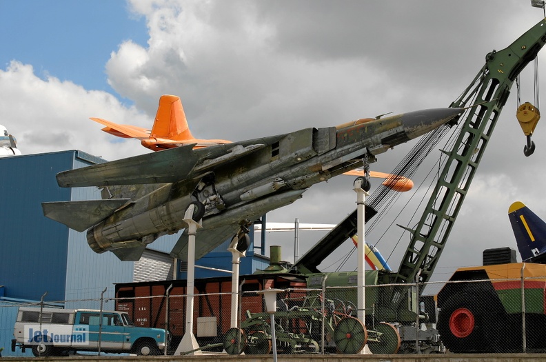 2027_mig-23_ml_flogger-g_ex_lsk_550_12_20090501_1359690155.jpg