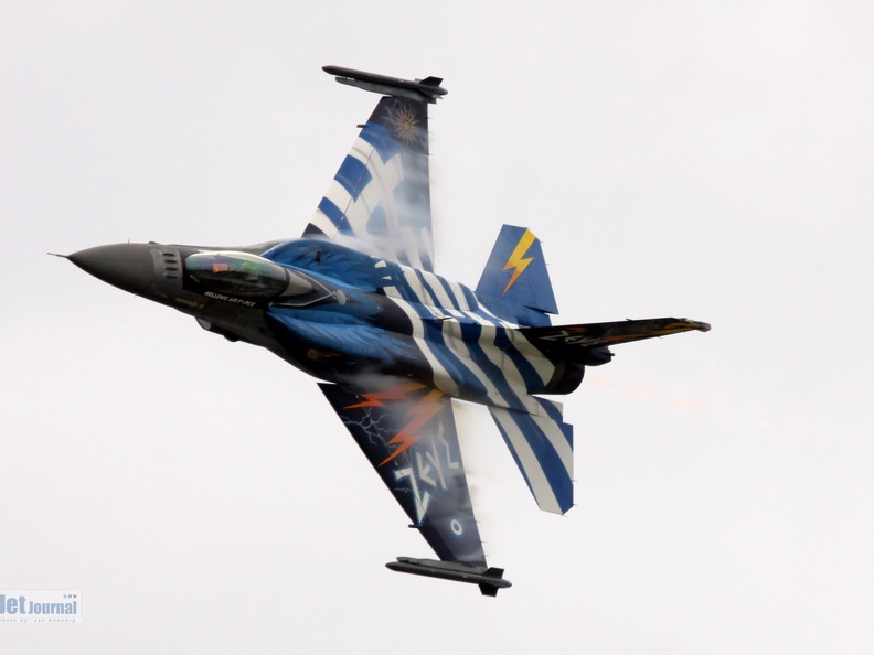 F-16C, ZEUS Demo Team, Greek Air Force (2673 відвідувань) Danish Air Show Skystrup 2016 F-16C, ZEUS Demo Team, Greek Air Force