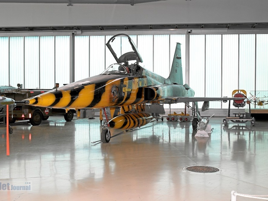 208_f-5a_tiger_mks