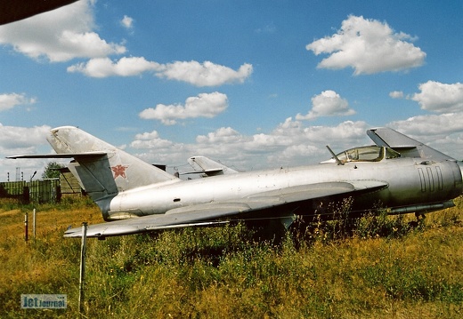 MiG-17, 111 (2922 Besuche) Aufnahmedatum 08/2001 MiG-17, 111