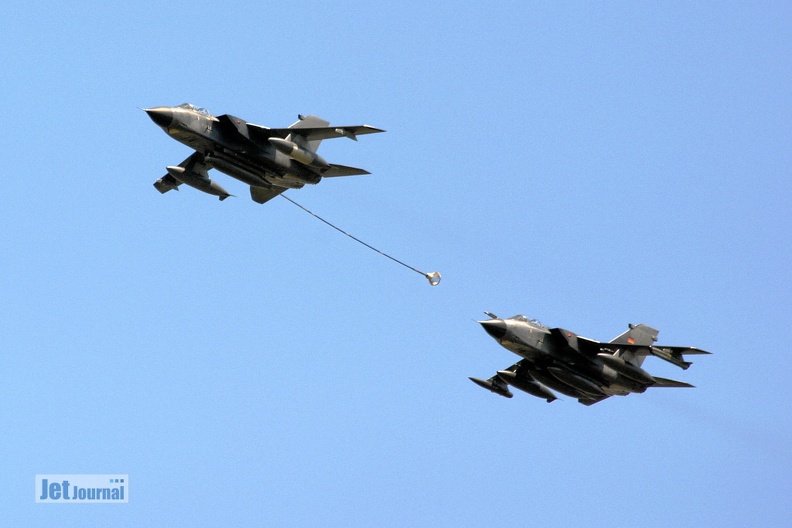 buddy-buddy-air-to-air_refueling_pic1_20130317_1489234972.jpg