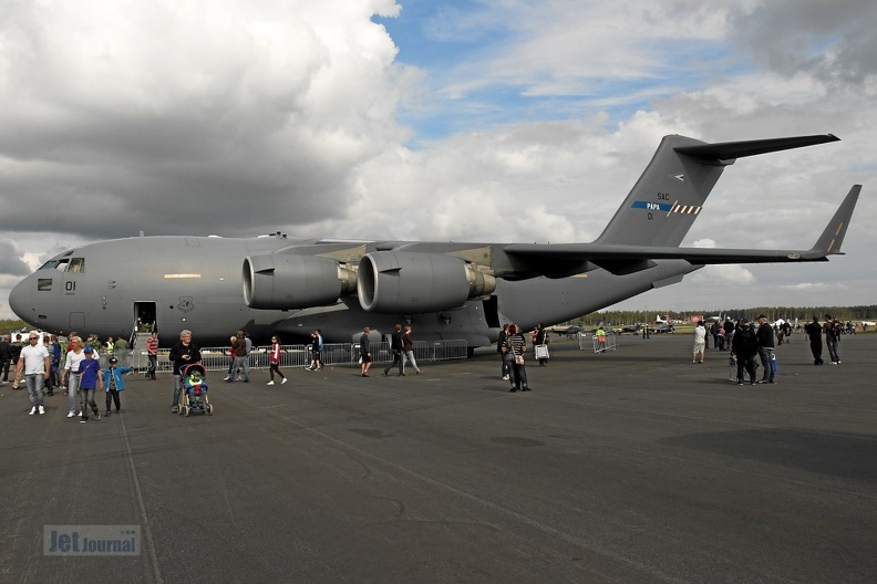 01_c-17a_globemaster_20130909_1490875002.jpg