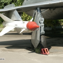 Su-15TM Fahrwerk und Bewaffnung (просмотров: 3046) Su-15TM Fahrwerk und Bewaffnung