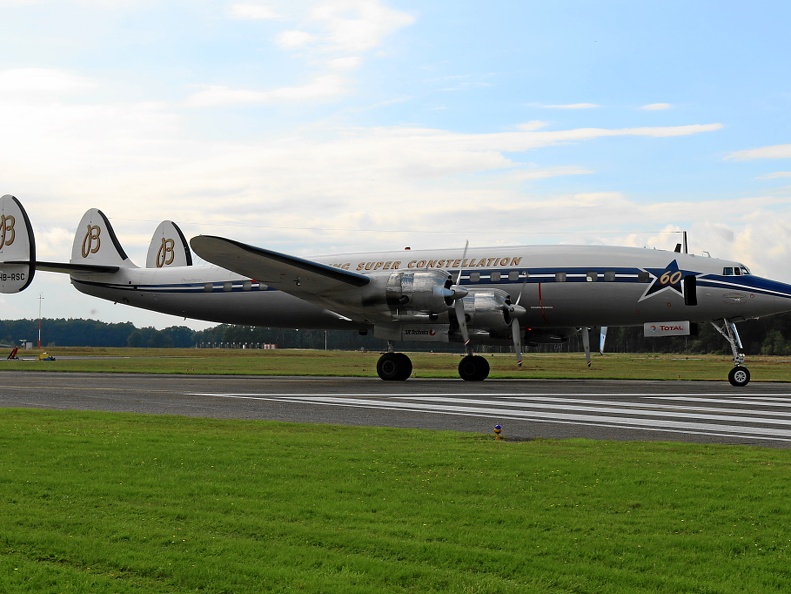 HB-RSC, L-1049 Super Constellation (1909 visite) Kleine Brogel 2015 HB-RSC, L-1049 Super Constellation