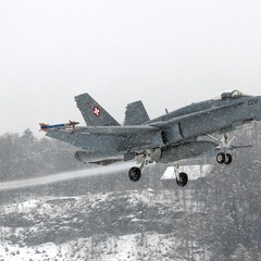 J-5020 F-18C Hornet Pic1 (просмотров: 3892) J-5020 F-18C Hornet Pic1