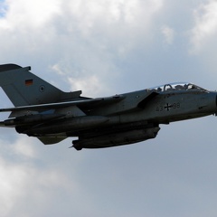 43+98 Tornado IDS AG51I Schneller Vorbeiflug (просмотров: 2381) 43+98 Tornado IDS AG51I Schneller Vorbeiflug