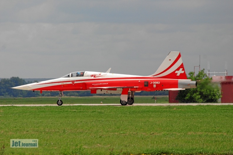 j-3082_f-5e_patrouille_suisse_12_20090430_1400128010.jpg