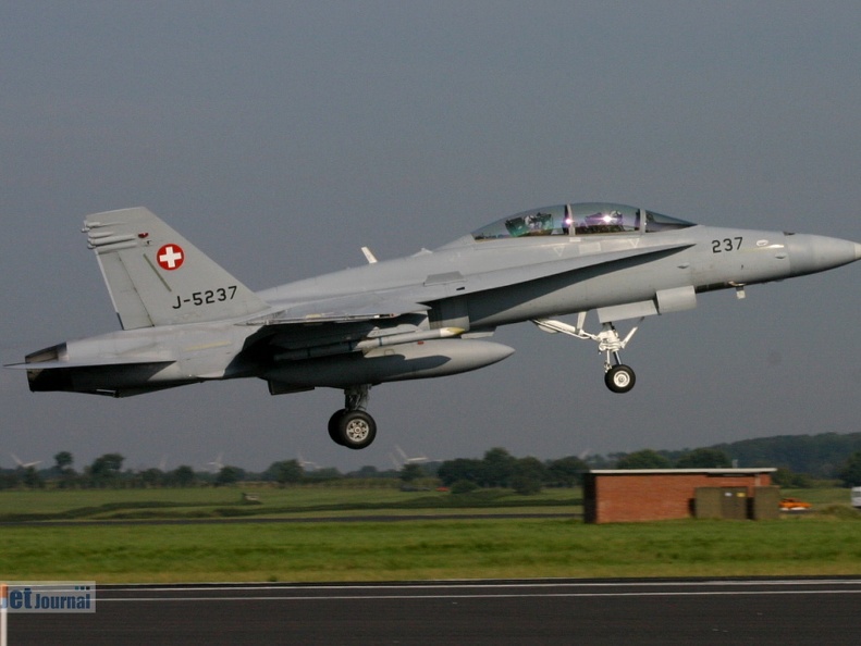 J-5237, F/A-18D, Schweizer Luftwaffe