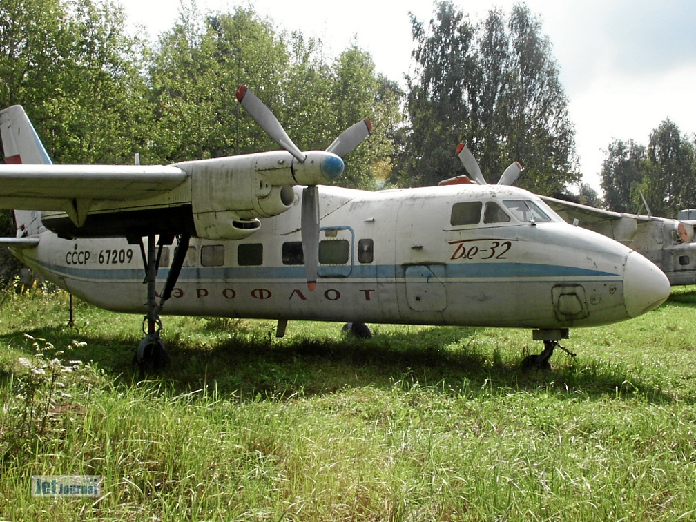 Berijew Be-32, CCCP-67209 (просмотров: 2360) Monino 2003 Berijew Be-32, CCCP-67209