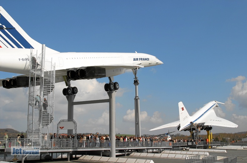 f-bvfb_bac_concorde_101_mit_tu-144_im_hintergrund_13_20090501_1707362503.jpg