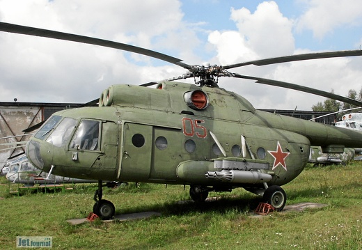 Mil Mi-8, 05 rot